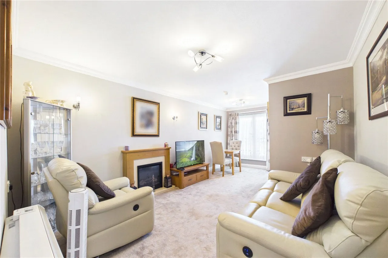 Bath Road, Calcot, RG31, photo 2