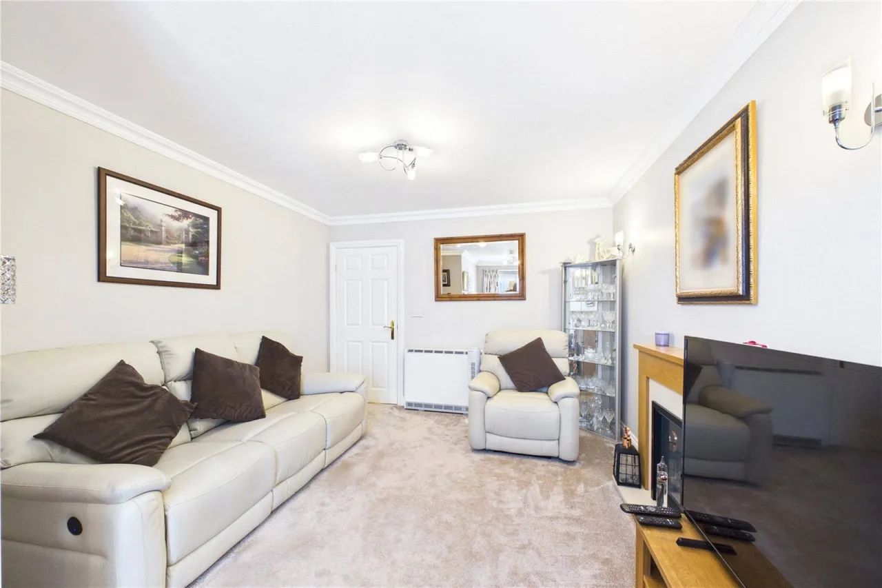 Bath Road, Calcot, RG31, photo 5