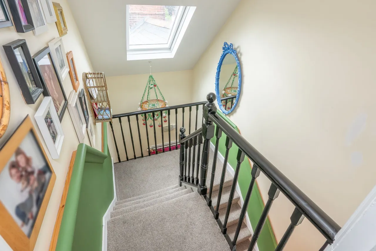 Magnificent Victorian Home with Two B, photo 21
