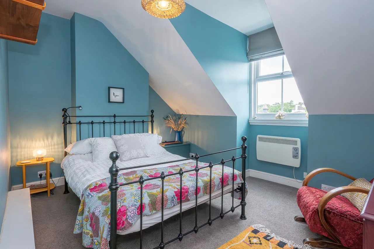 Magnificent Victorian Home with Two B, photo 27