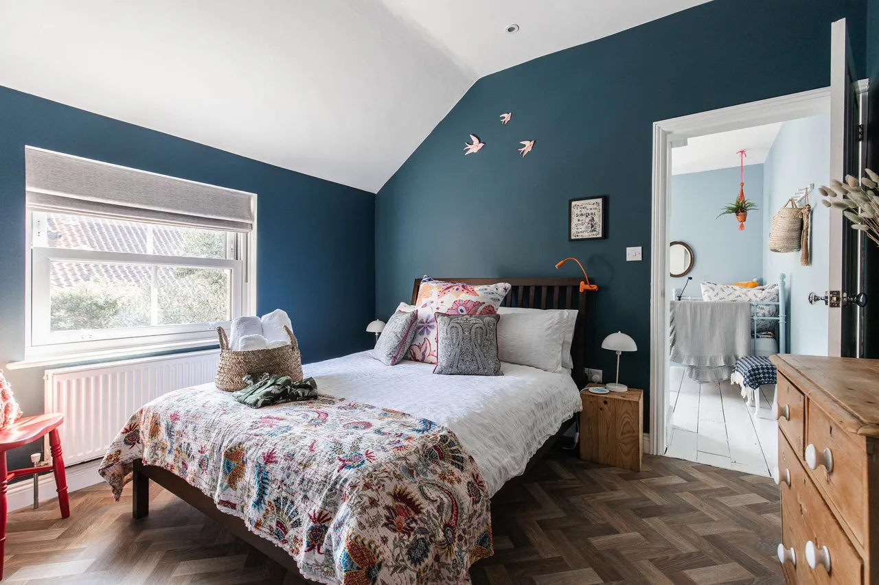 Magnificent Victorian Home with Two B, photo 45