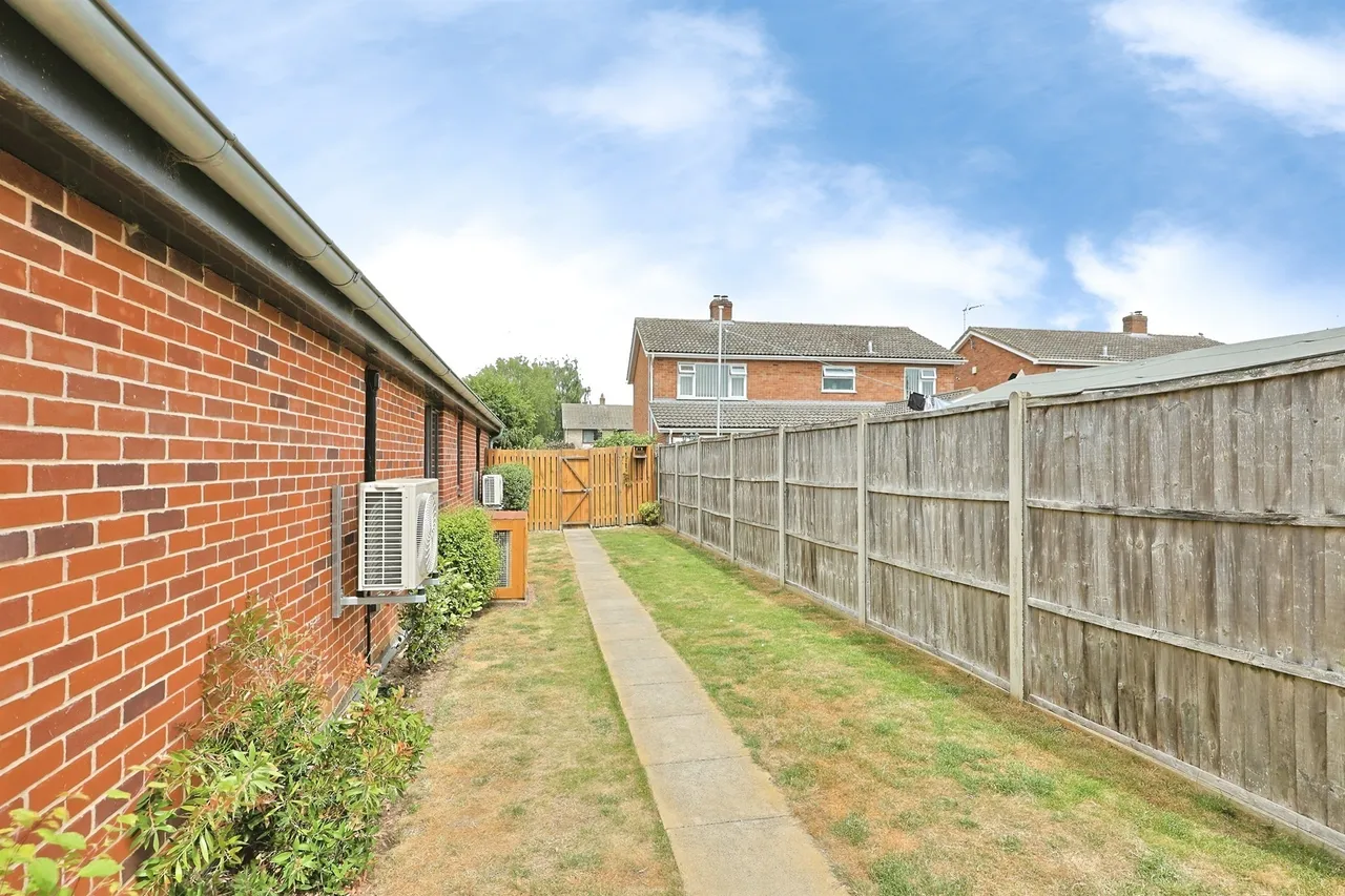Limes Close, Little Melton, NR9, photo 8