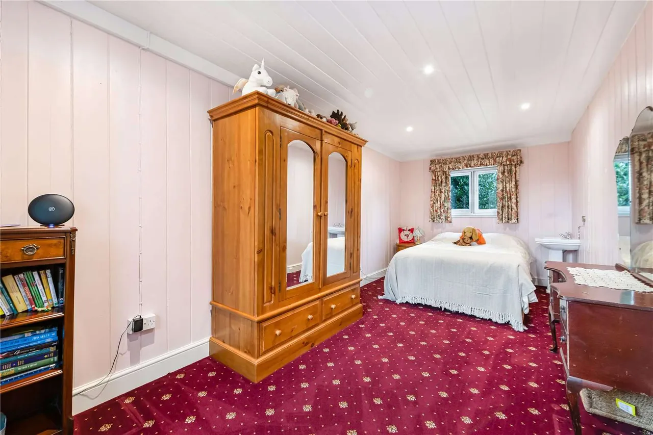 Slaugham, Haywards Heath, West Sussex, RH17 6AL, photo 12