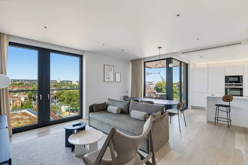 2 bed flat to rent, Water Lane, London, NW1