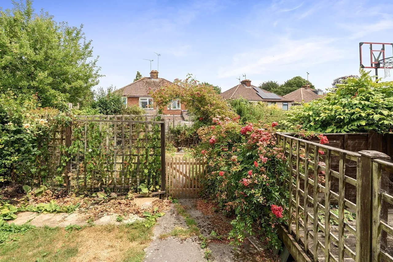 Robins Lane, Frome, BA11, photo 20