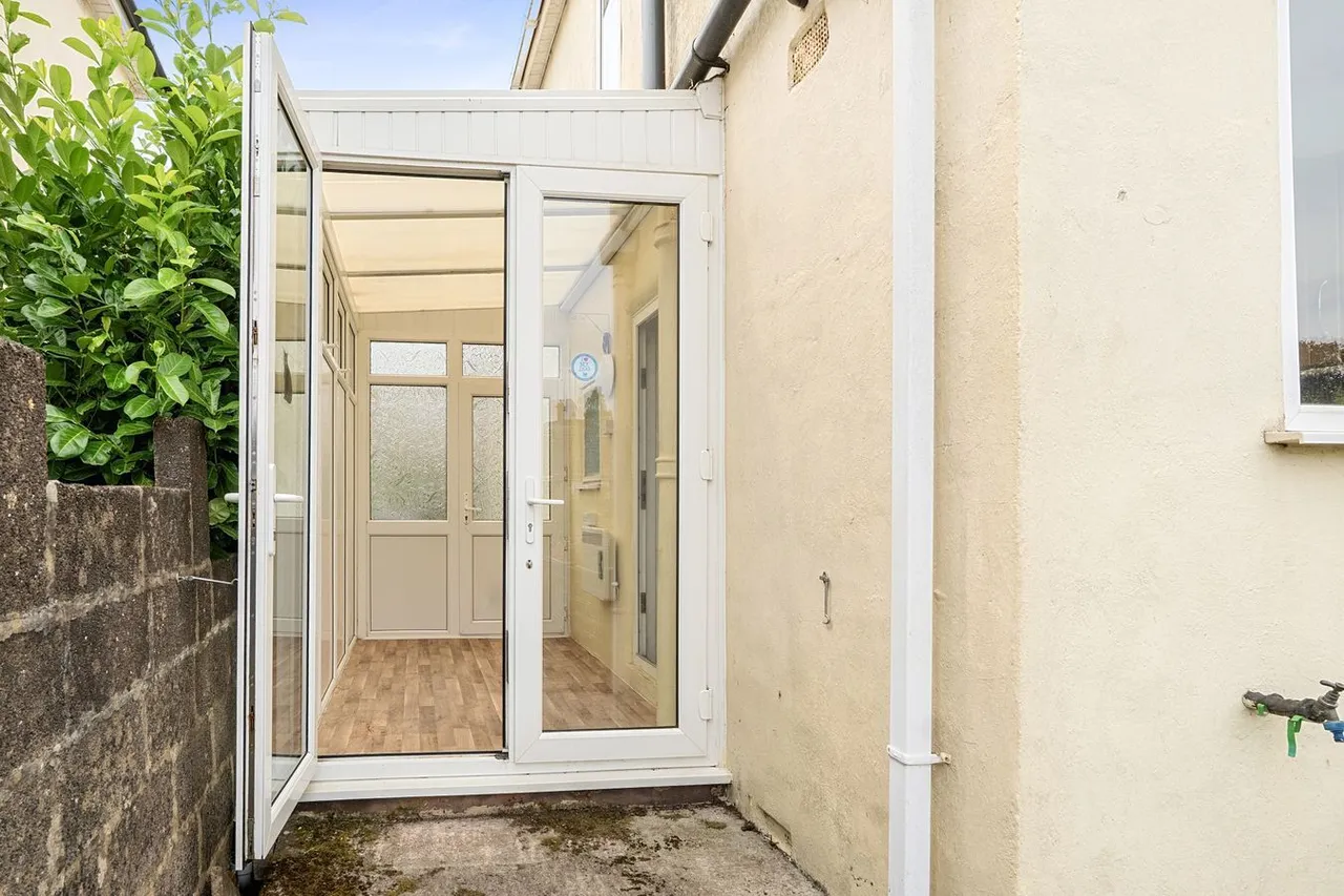 Robins Lane, Frome, BA11, photo 18