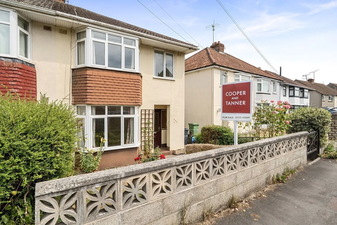 Robins Lane, Frome, BA11, photo 22