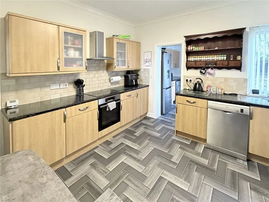 Edward Street, Darfield, S73, photo 4
