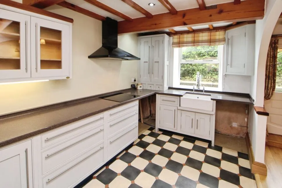 Cross Cliffe, Glossop, Derbyshire, SK13, photo 6