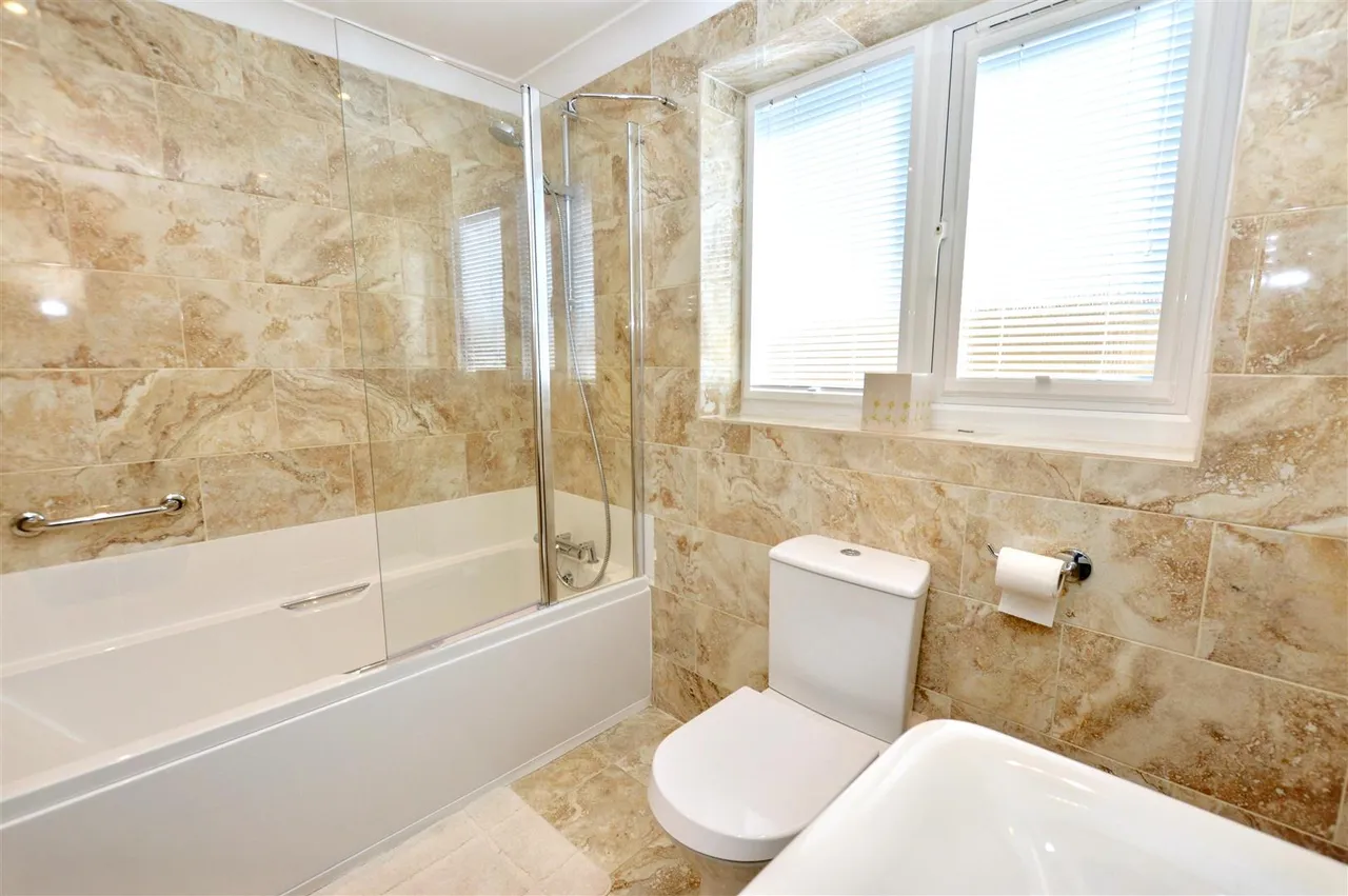 John William Way, Bodham, NR25, photo 13