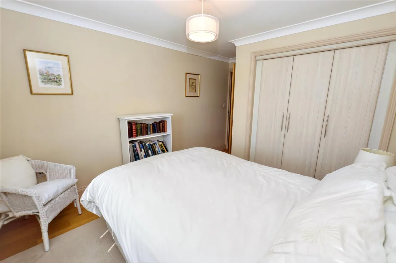 John William Way, Bodham, NR25, photo 20