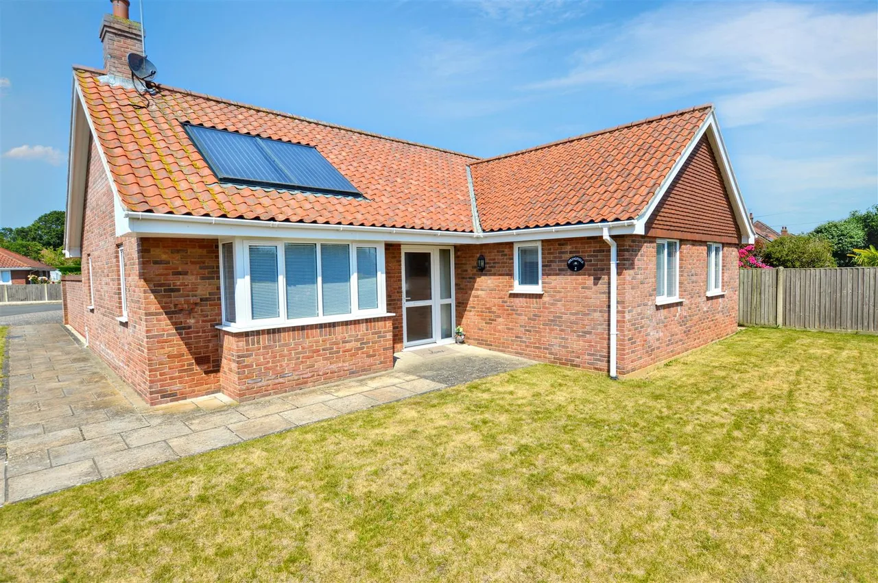 John William Way, Bodham, NR25, photo 27