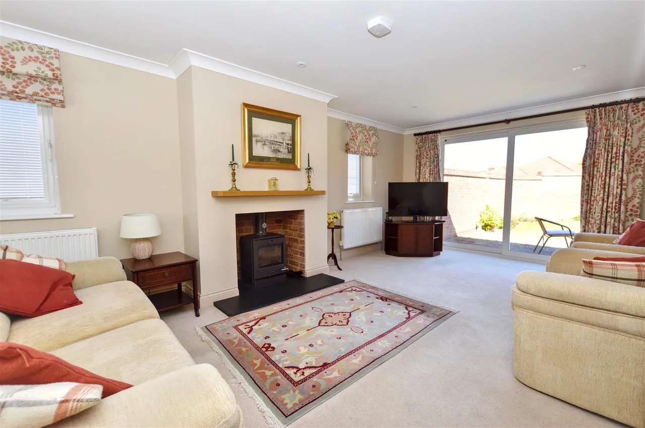 John William Way, Bodham, NR25, photo 4