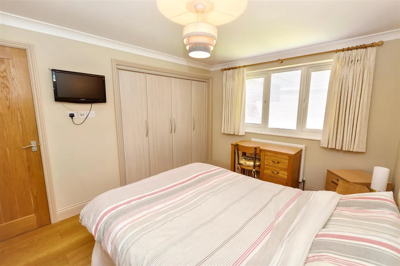 John William Way, Bodham, NR25, photo 16