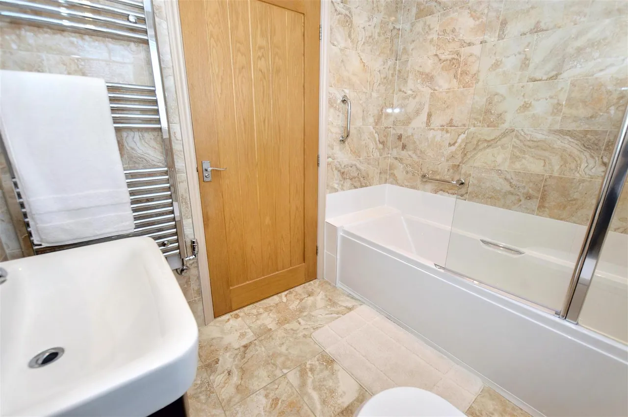 John William Way, Bodham, NR25, photo 14