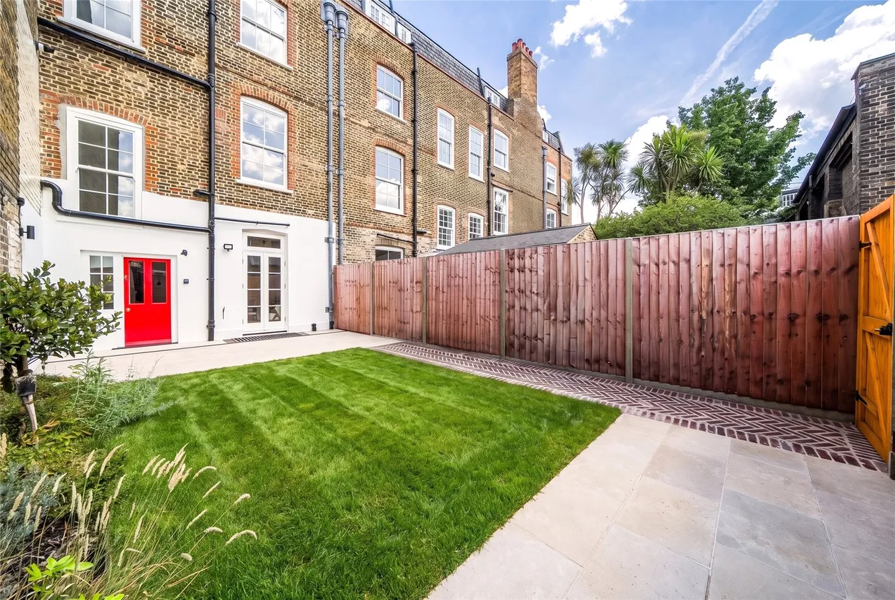 Chiswick Lane South, London, W4, photo 9