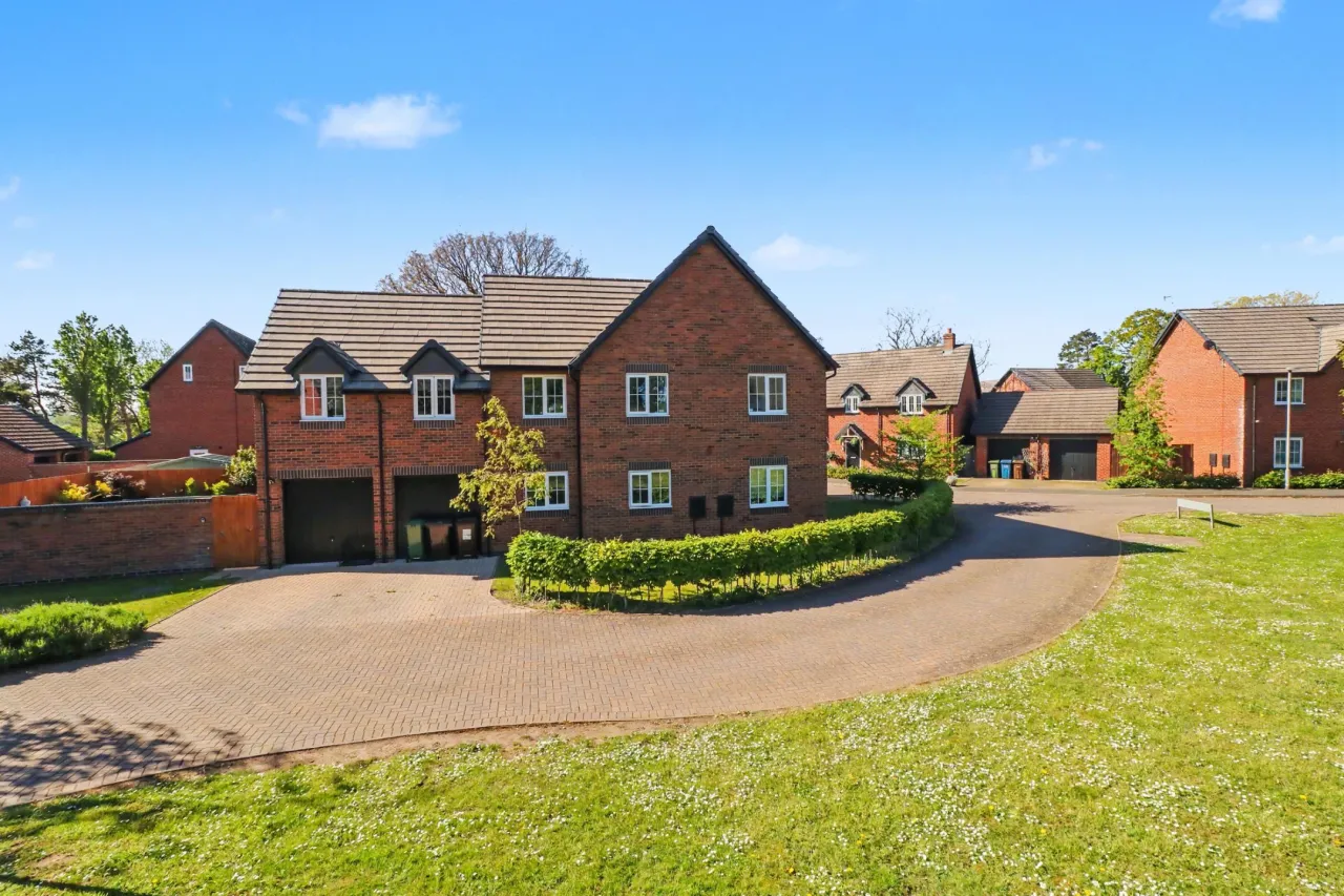 Manor Grove, Stafford, ST16, photo 10