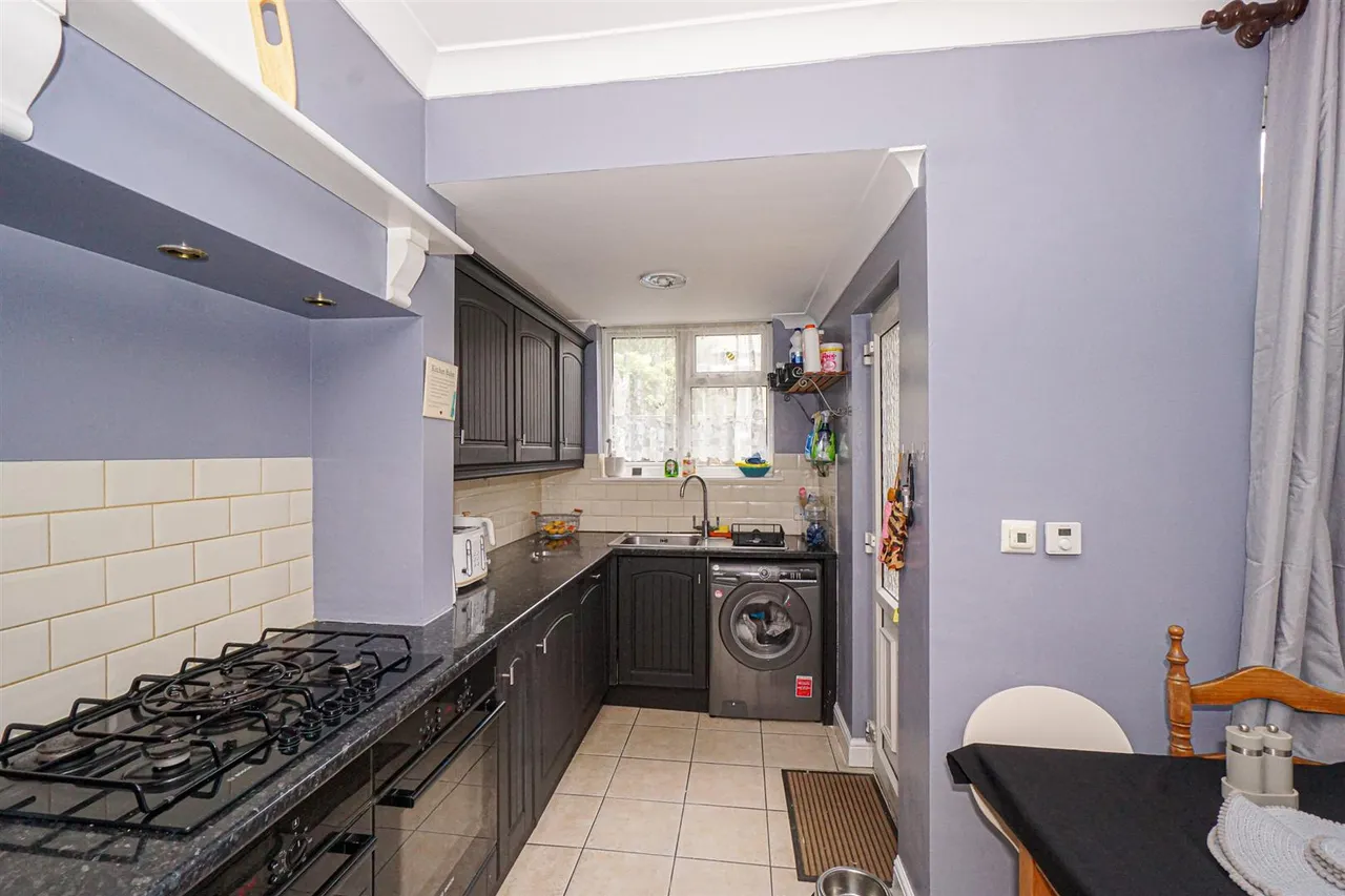 Clifton Road, Hastings, photo 12