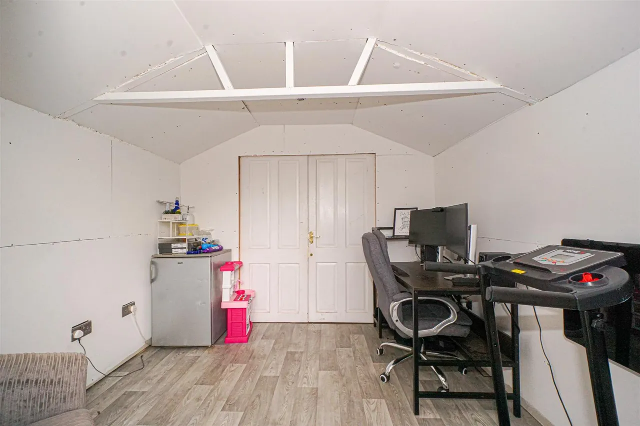 Clifton Road, Hastings, photo 10