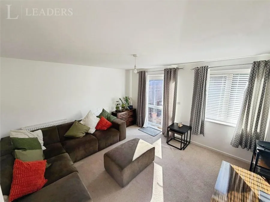 Spitfire Road, Castle Donington, DE74, photo 2