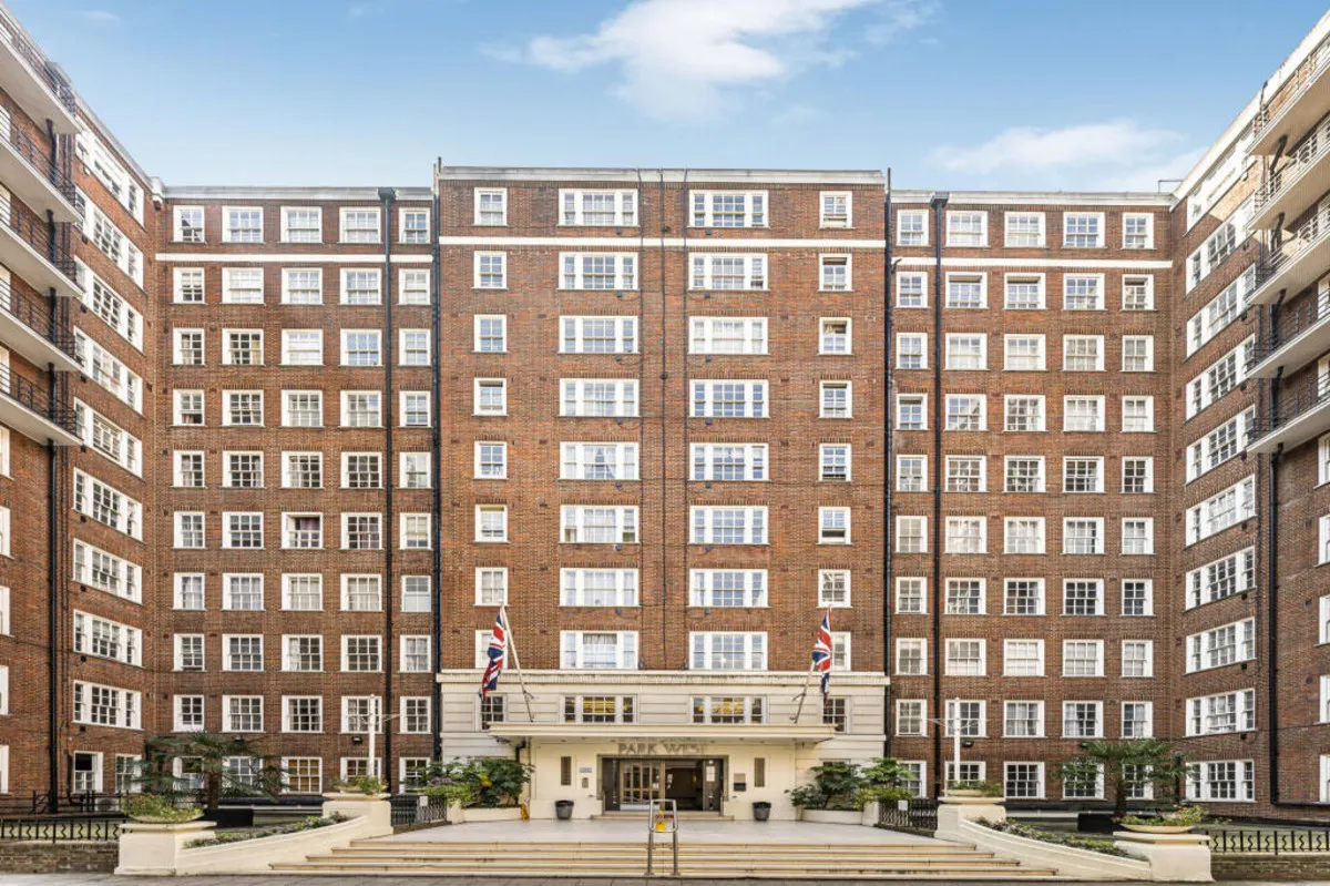 3 bed flat for sale, London, W2