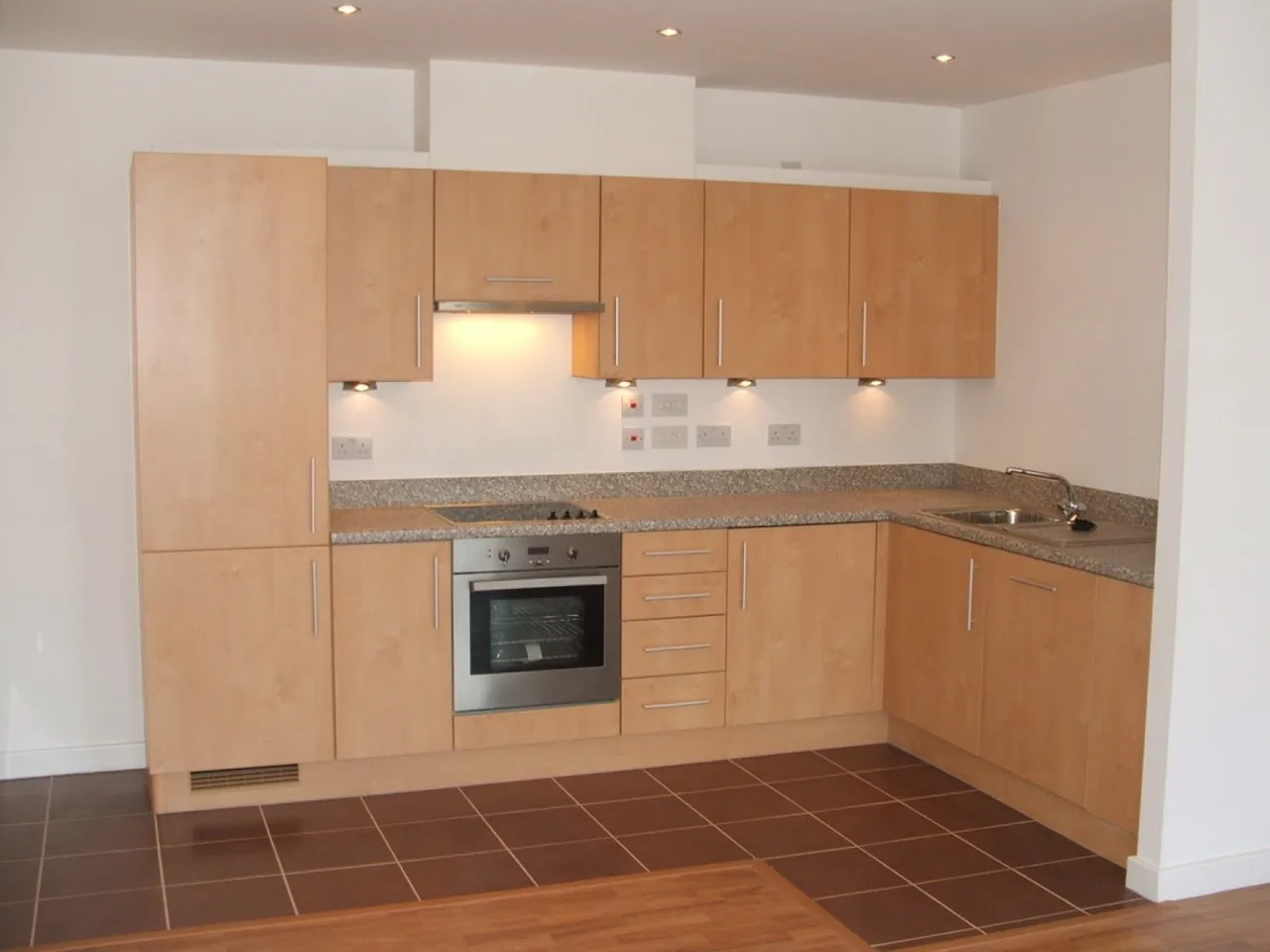 Queens Road, NG2, photo 6