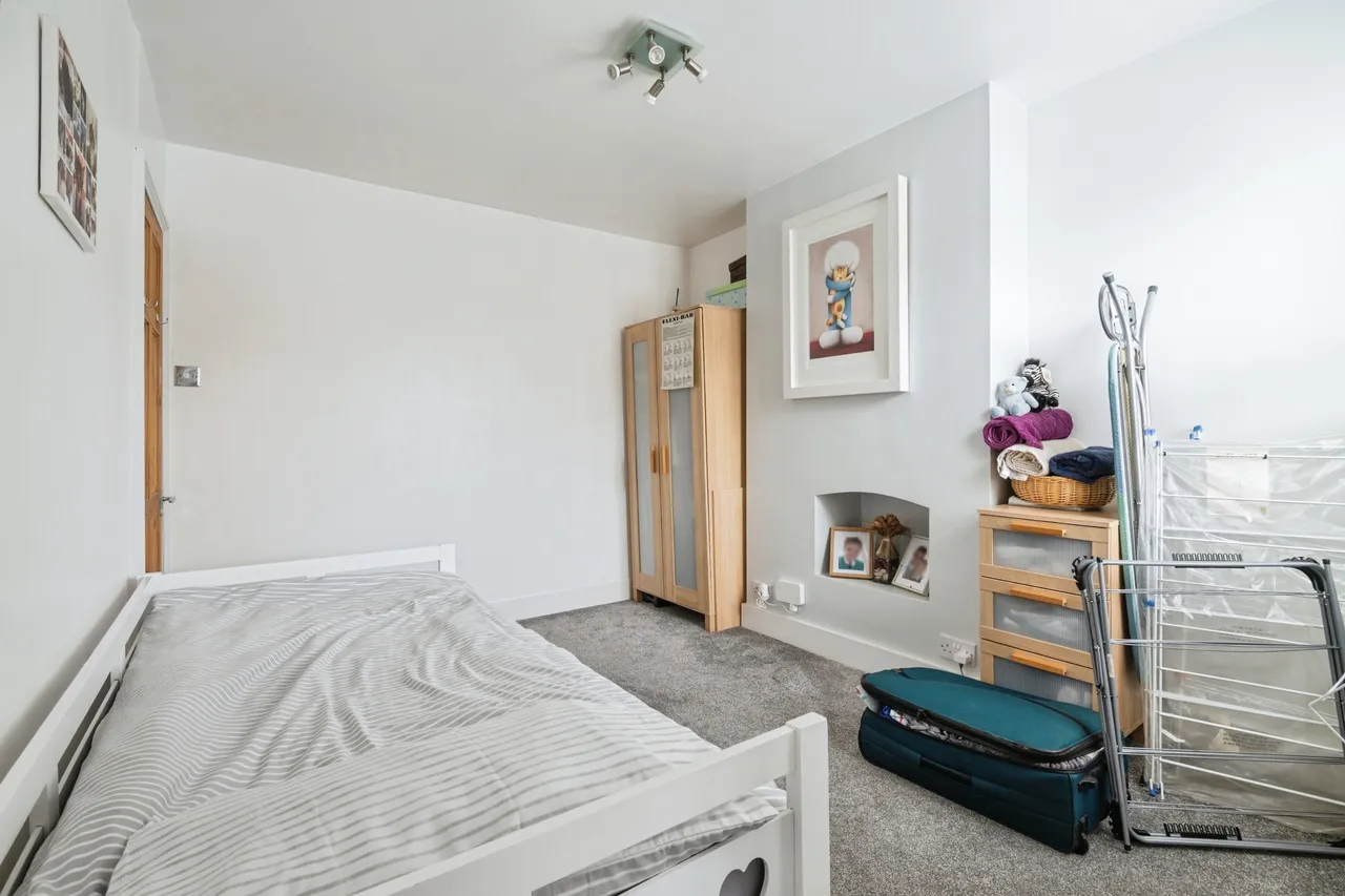 London Road, Wallington, SM6, photo 13