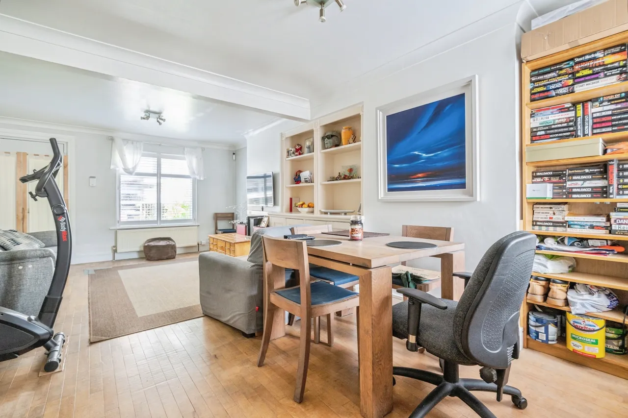 London Road, Wallington, SM6, photo 4