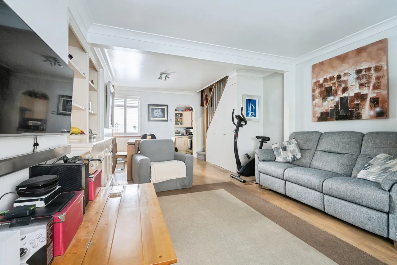 3 bed house for sale, London Road, Wallington, SM6
