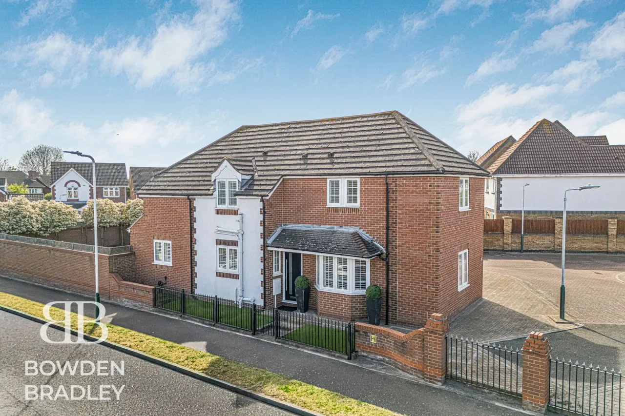 Harrow Close, Hornchurch, RM11, photo 2