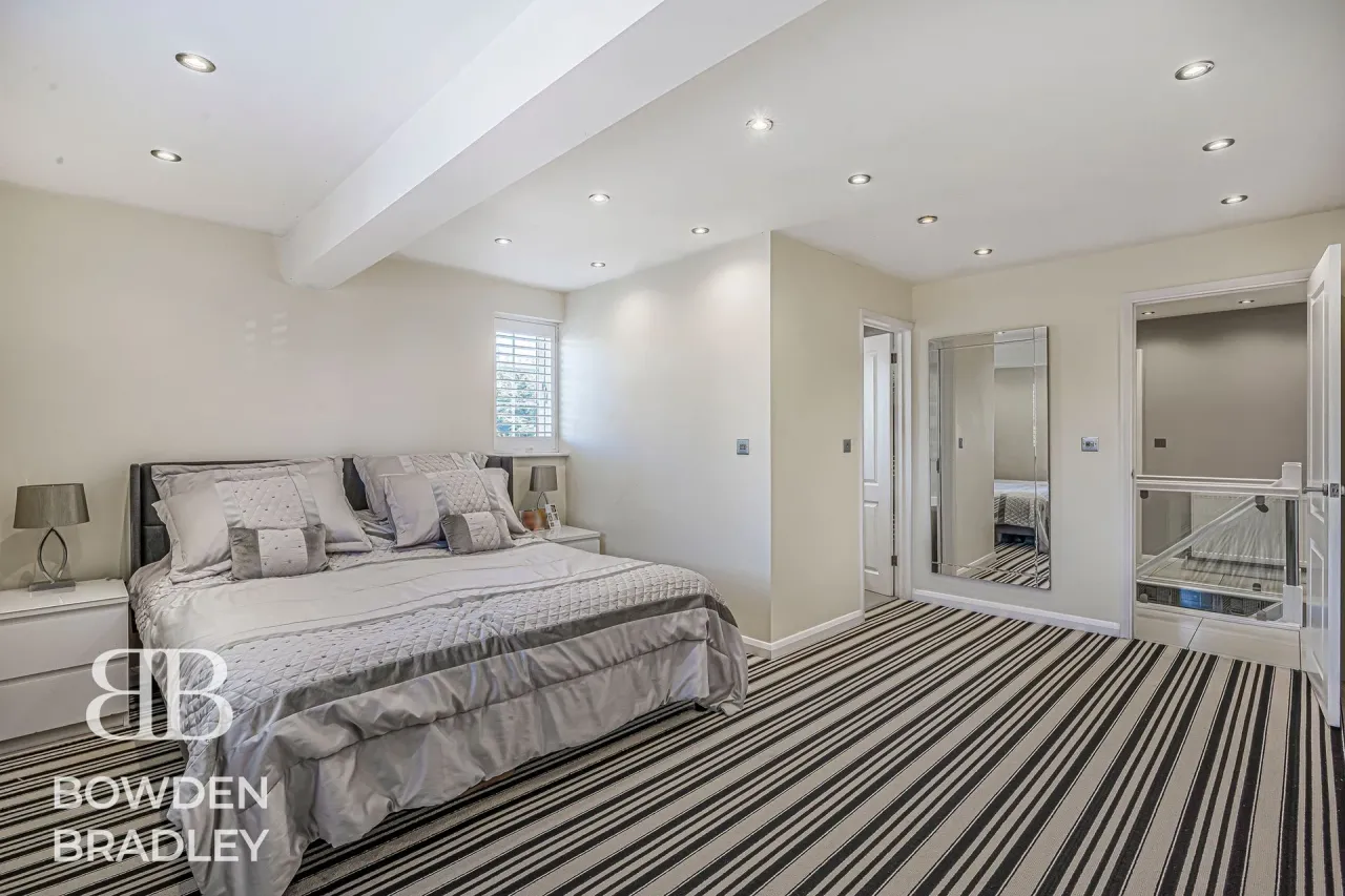 Harrow Close, Hornchurch, RM11, photo 12