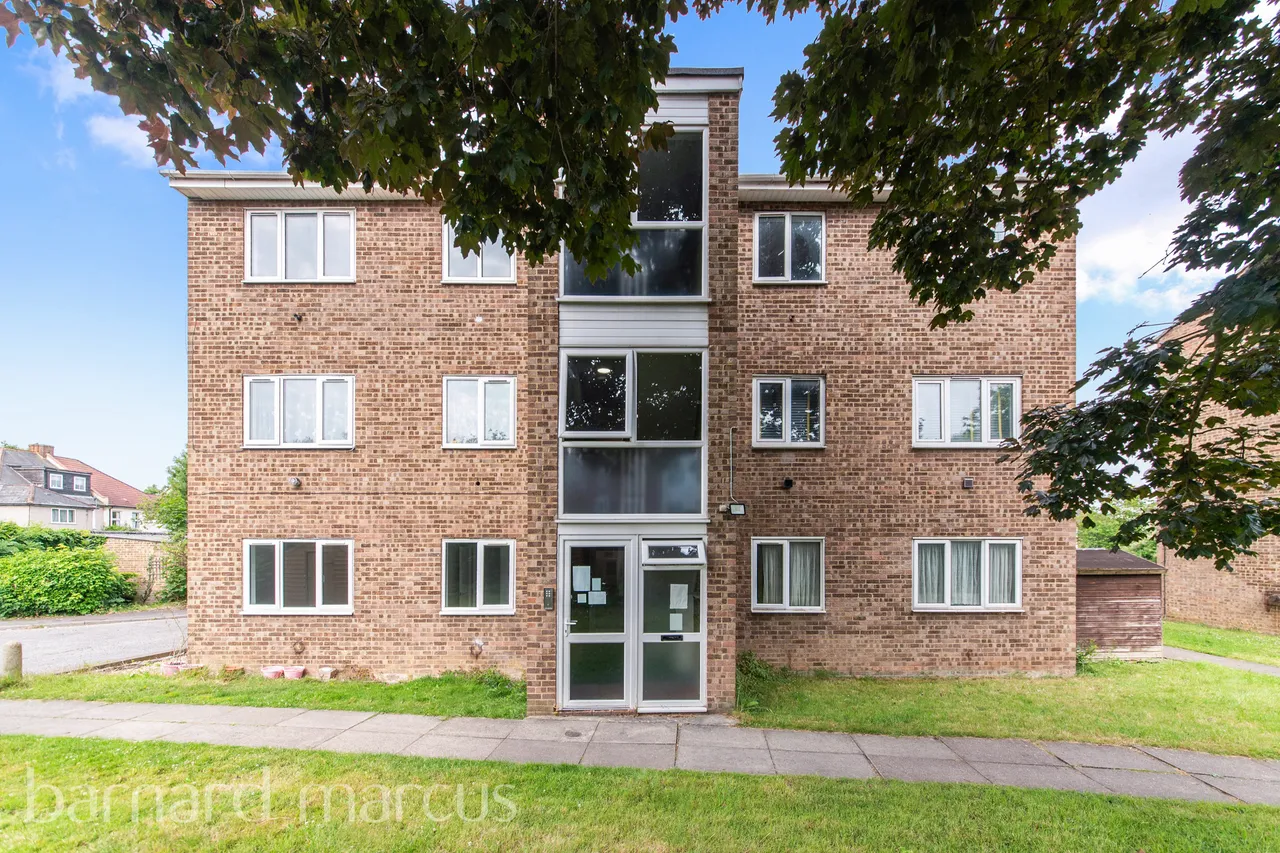 Jengar Close, SUTTON, photo 7