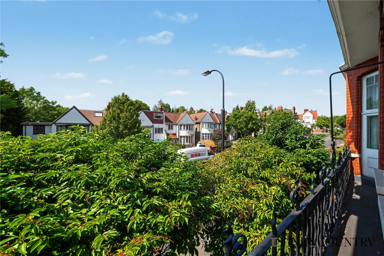 Burgess Park Mansions, London, photo 3