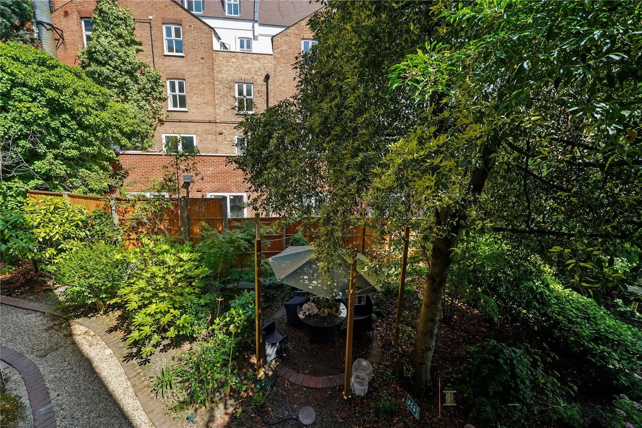 Burgess Park Mansions, London, photo 13
