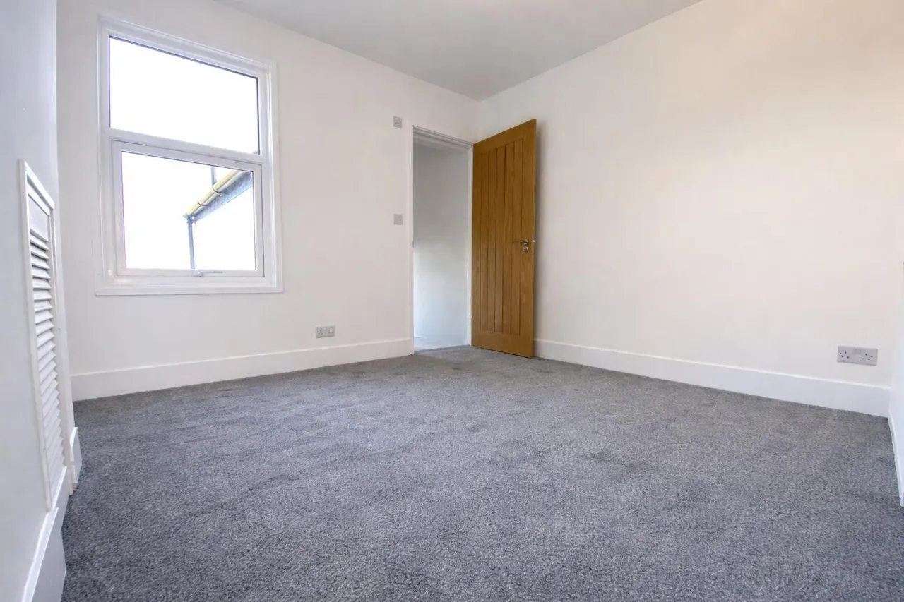 Milton Road, Swanscombe, photo 7