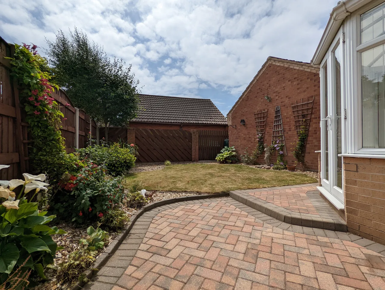 Fernbank Close, Blaxton, DONCASTER, photo 2