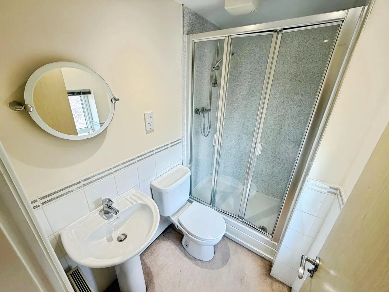 Gatcombe Way, Priorslee, TF2, photo 17
