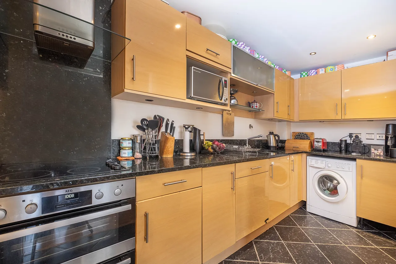 Seven Kings Way, Kingston Upon Thames, KT2, photo 5