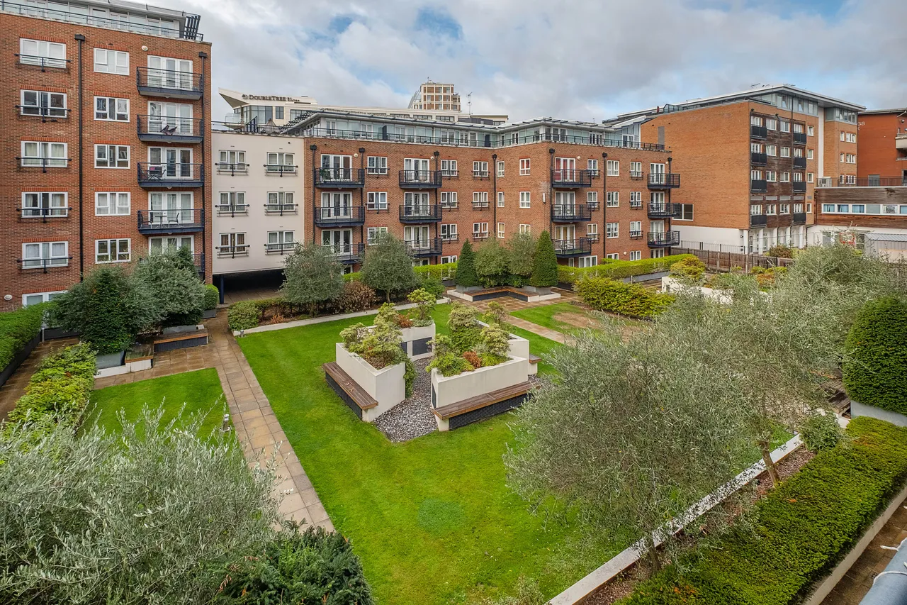 Seven Kings Way, Kingston Upon Thames, KT2, photo 11