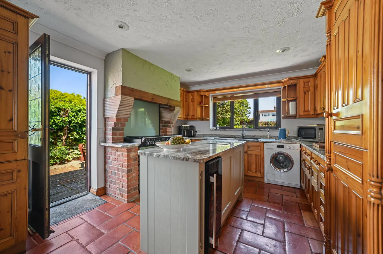 The Coverts, West Mersea, photo 4