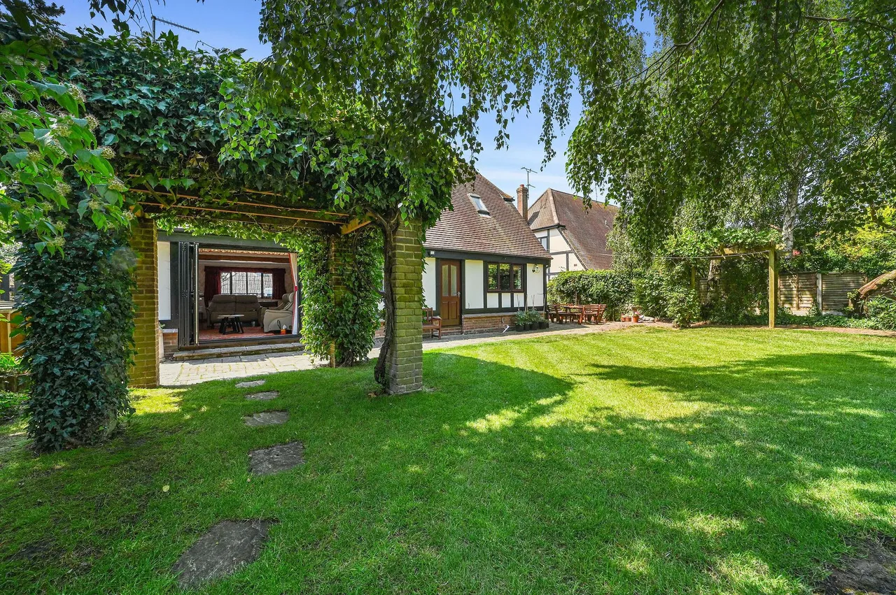 The Coverts, West Mersea, photo 42