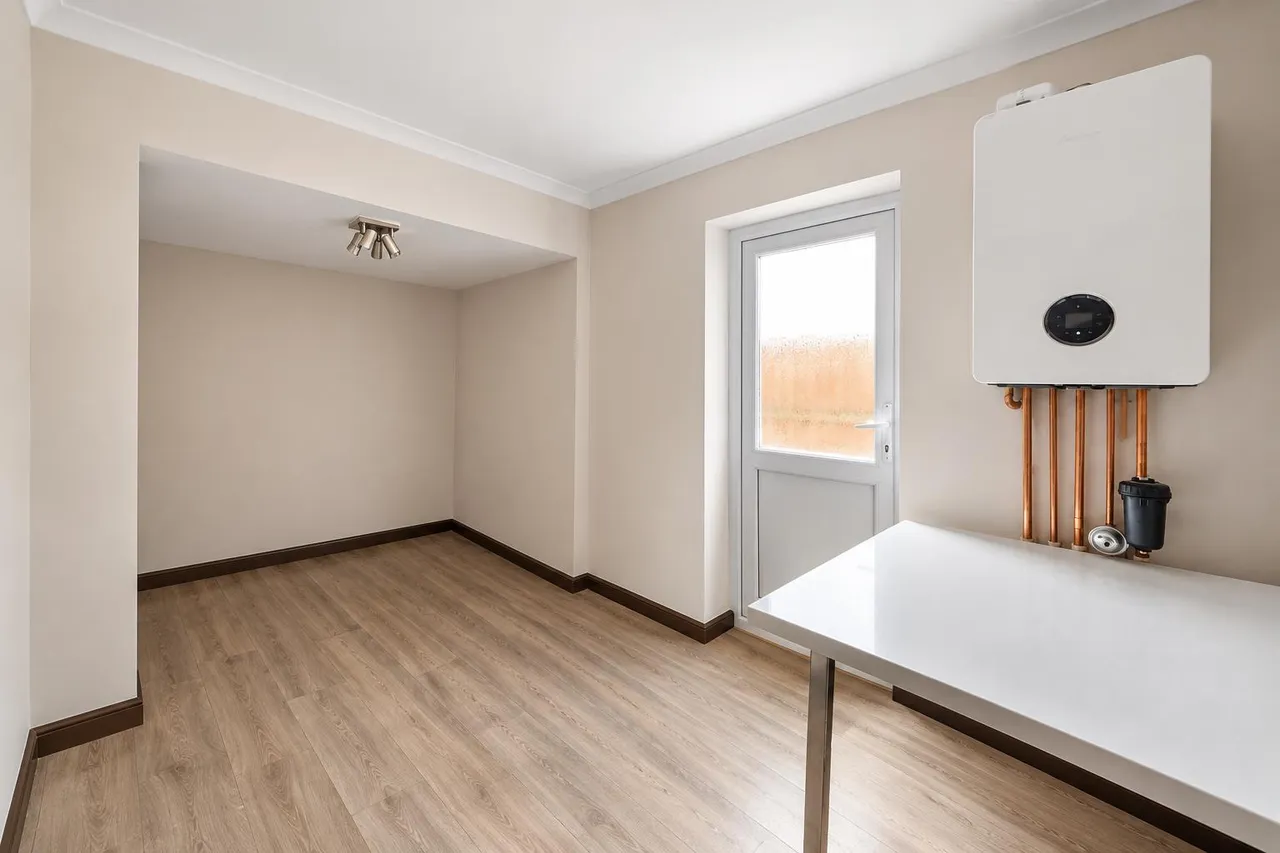King Edwards Road, Ruislip, photo 13