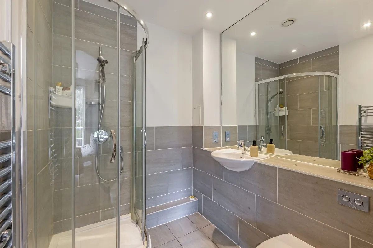 Matthews Close Wembley HA9, photo 8