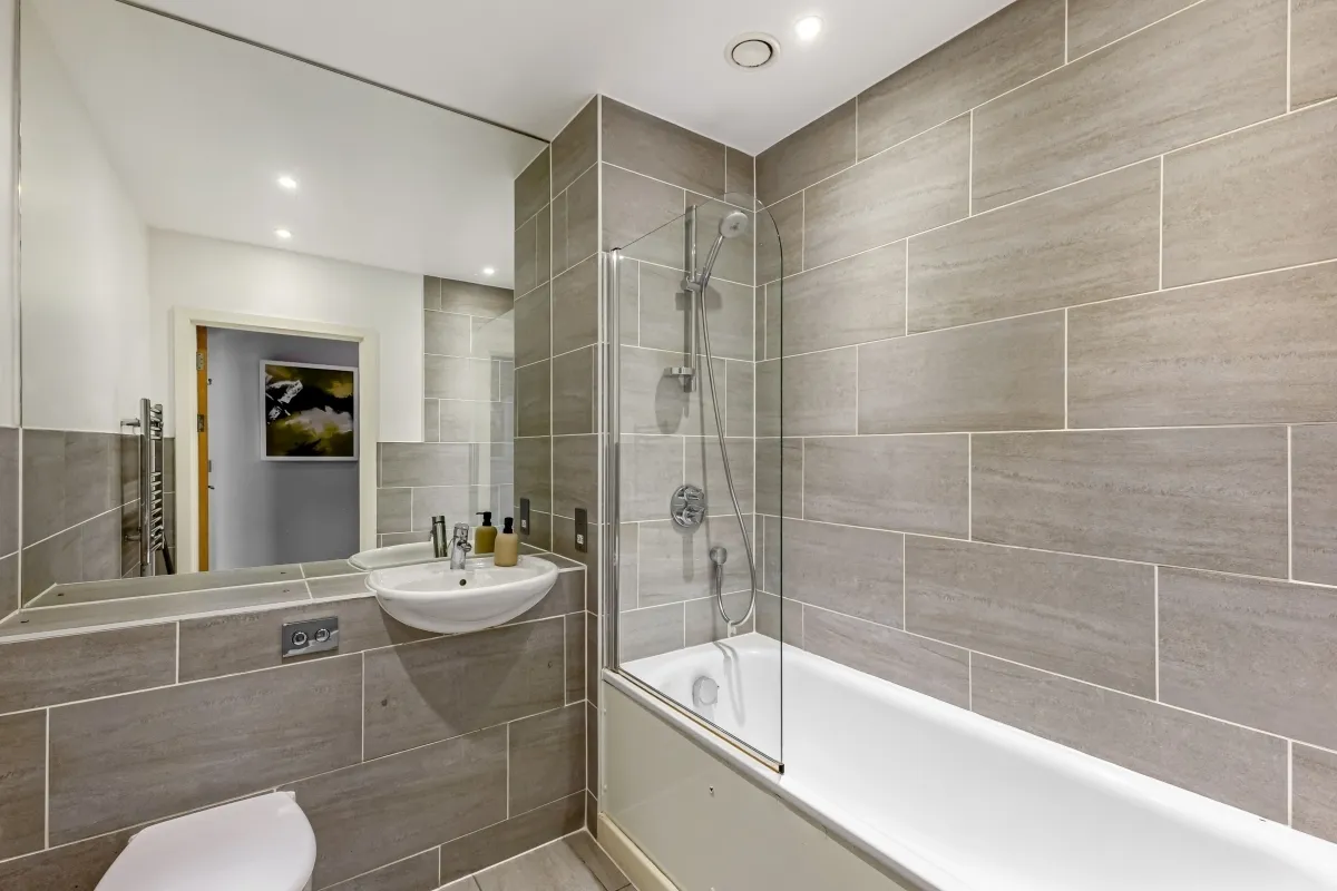 Matthews Close Wembley HA9, photo 6