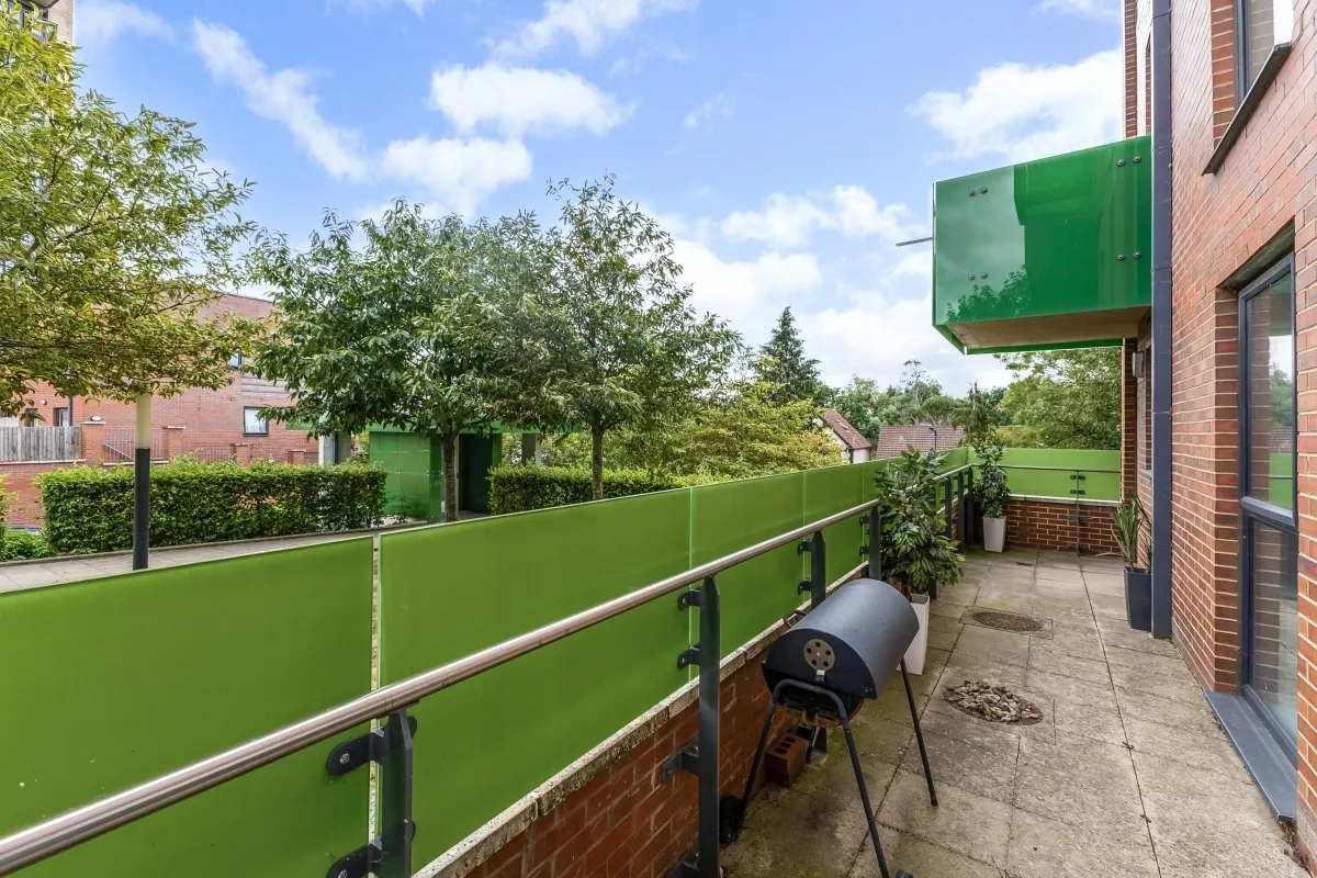 Matthews Close Wembley HA9, photo 4