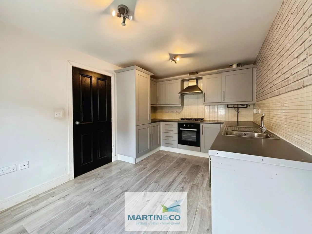 Kensington Way , Worksop , Notts, photo 6