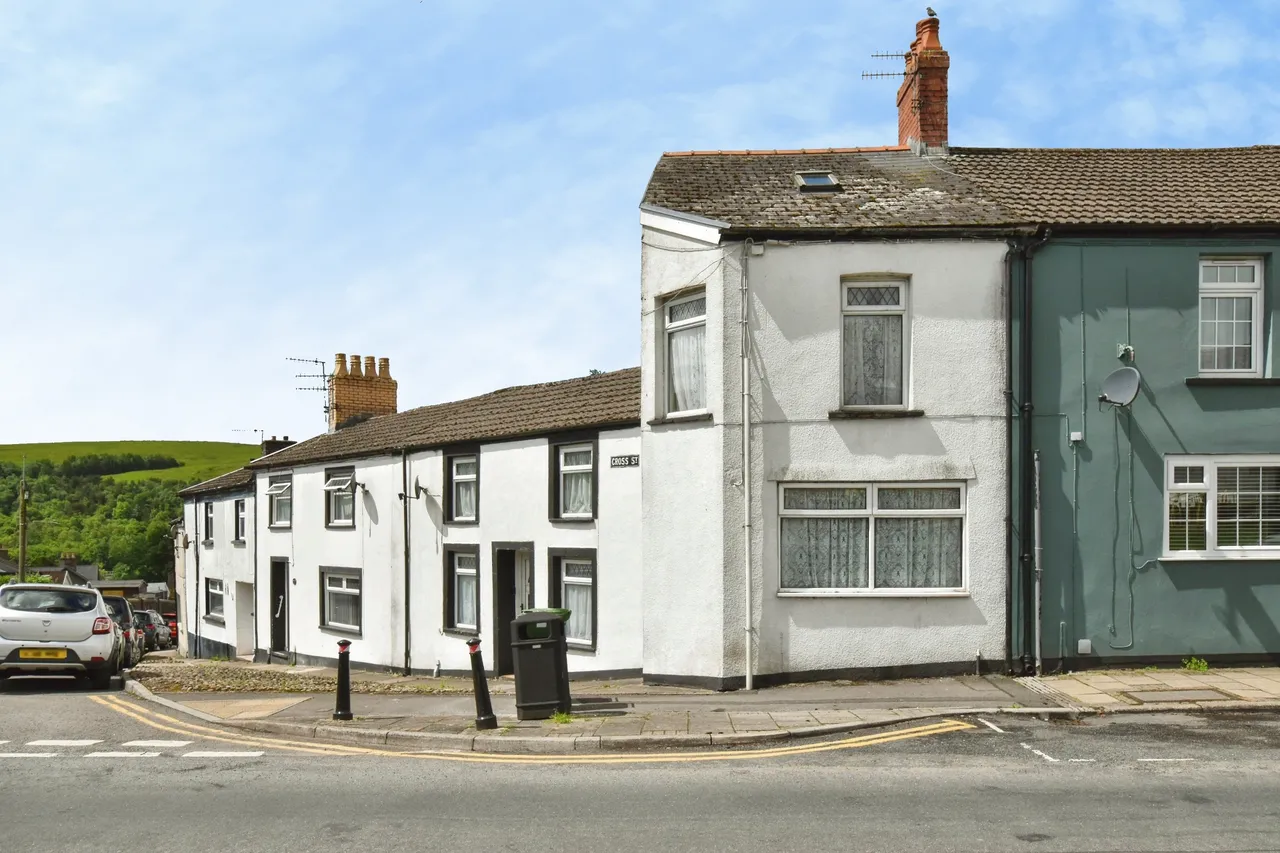 Cross Street, Tredegar, photo 3