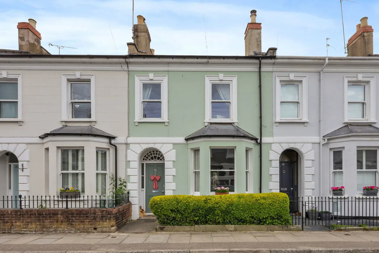 2 bed house for sale, Leighton Road, Cheltenham, GL52