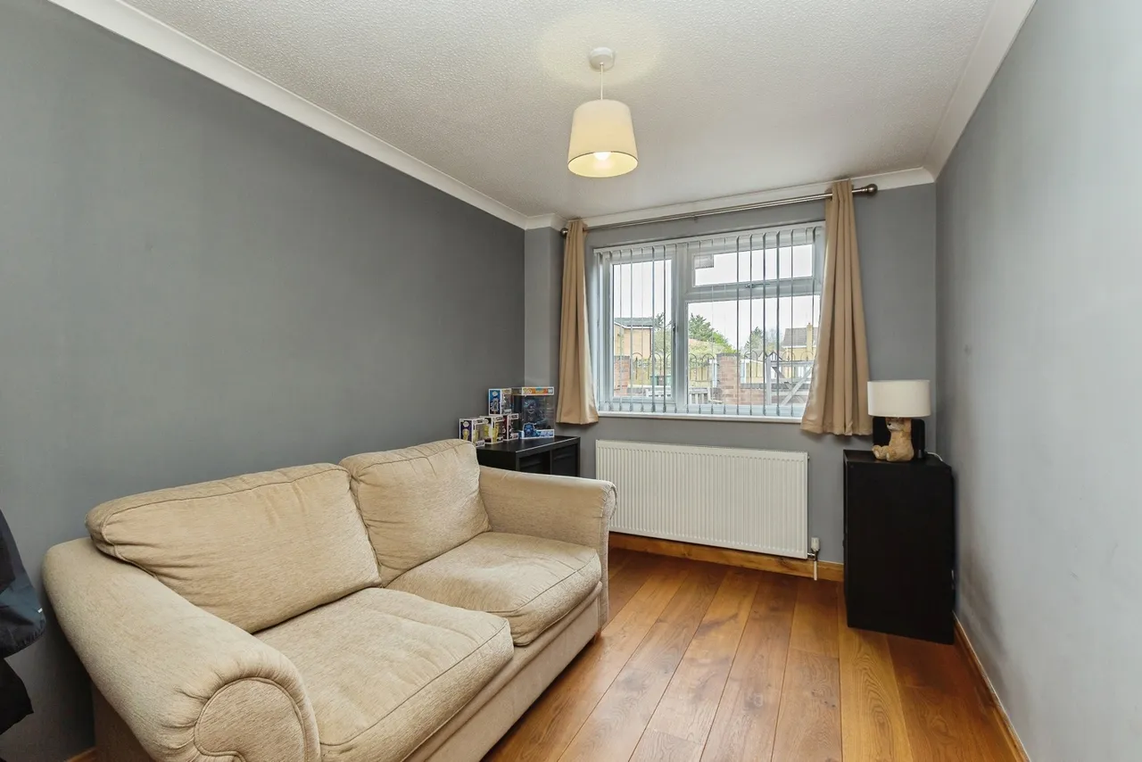 Douglas Road, Aylesbury, Buckinghamshire, HP20, photo 8