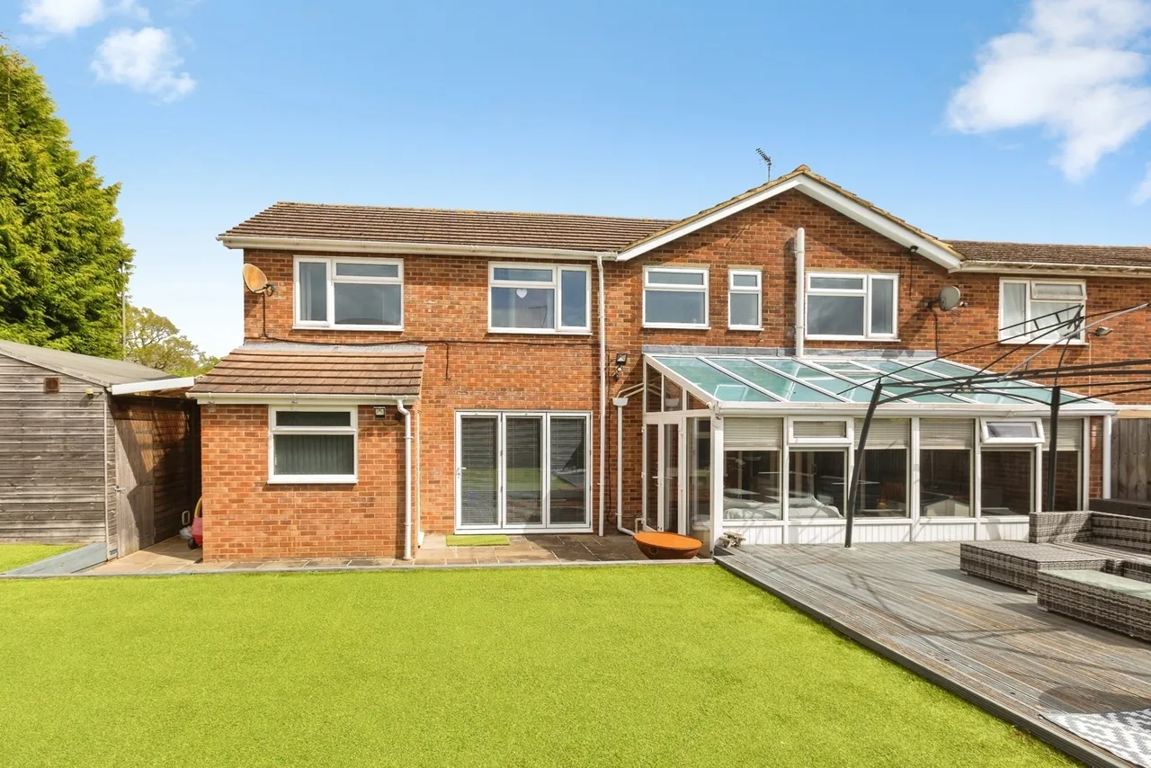 Douglas Road, Aylesbury, Buckinghamshire, HP20, photo 19